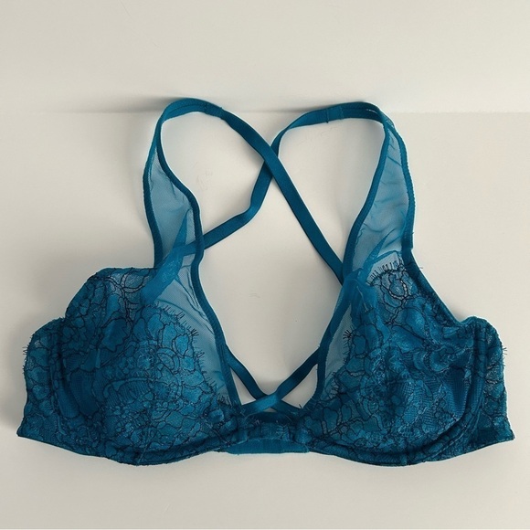 Victoria’s Secret Very Sexy Unlined Plunge Lace Bra | Size 34C - Picture 1 of 5